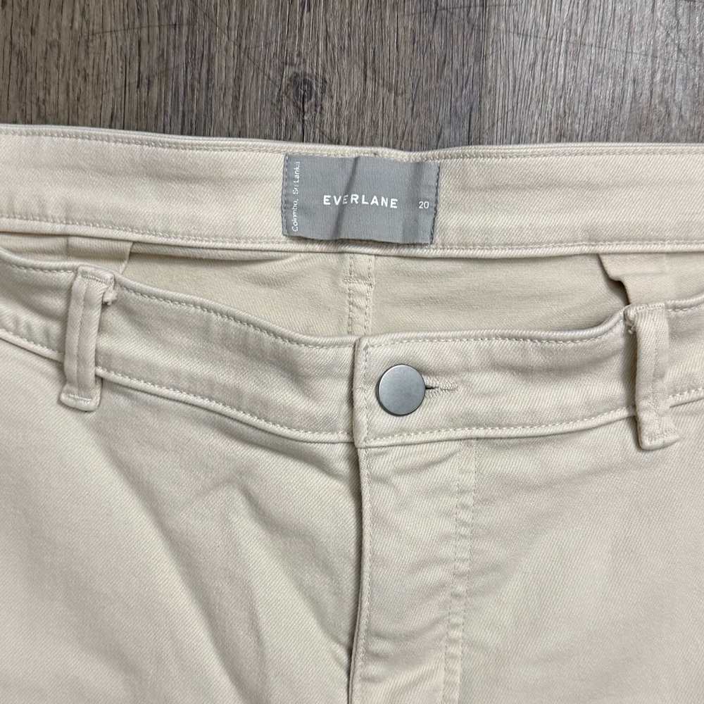 Everlane • The Straight Leg Crop Pants - Picture 9 of 14